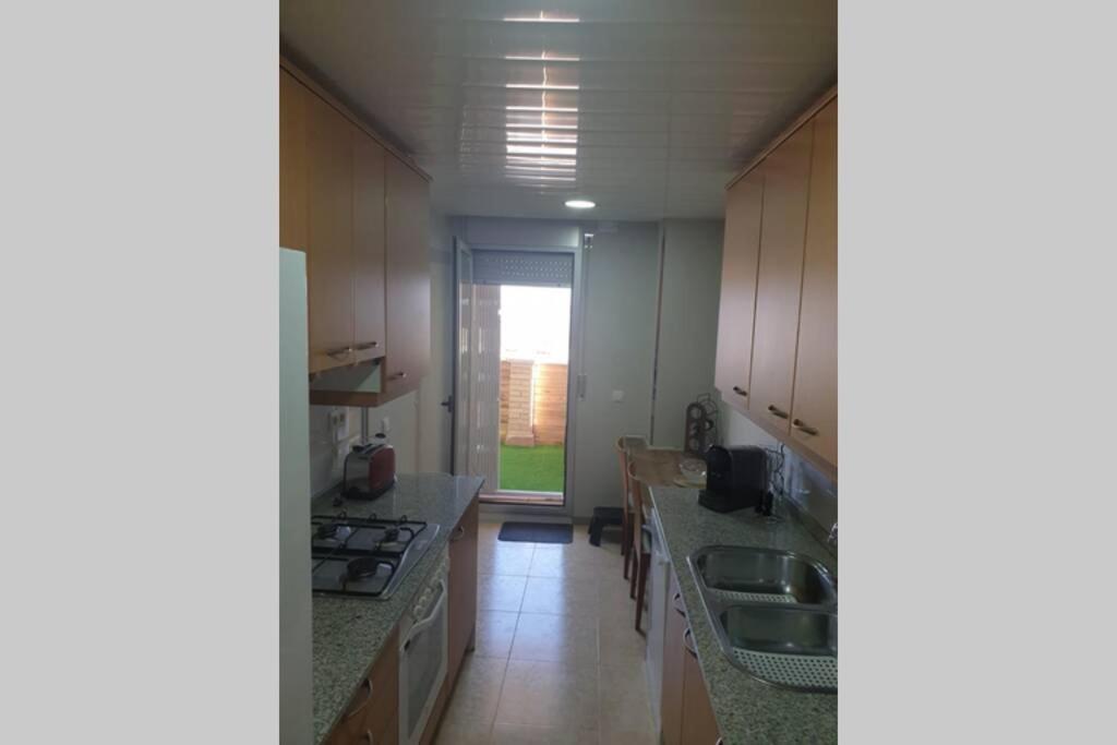 Apartamento Para 5 Personas Frente Al Mar Con Piscina Y Parking Кубельес Экстерьер фото