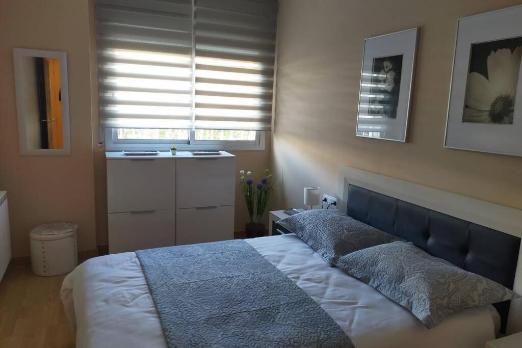 Apartamento Para 5 Personas Frente Al Mar Con Piscina Y Parking Кубельес Экстерьер фото
