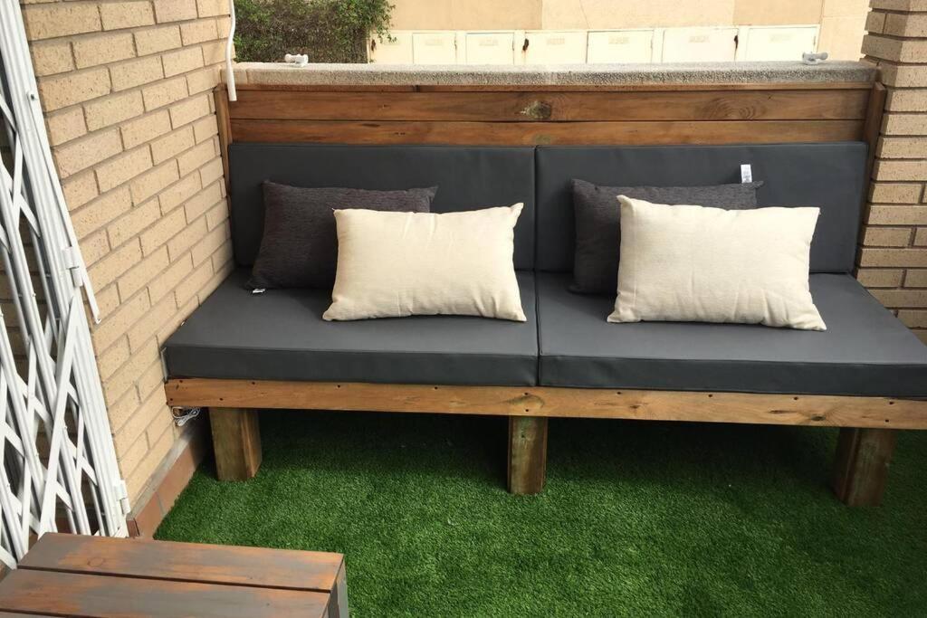 Apartamento Para 5 Personas Frente Al Mar Con Piscina Y Parking Кубельес Экстерьер фото