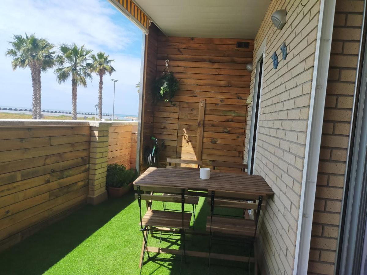 Apartamento Para 5 Personas Frente Al Mar Con Piscina Y Parking Кубельес Экстерьер фото