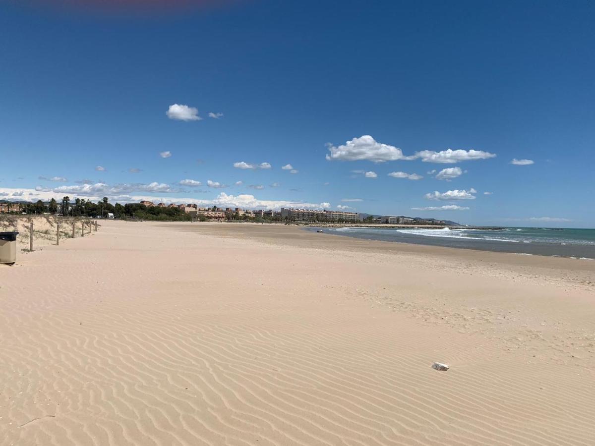 Apartamento Para 5 Personas Frente Al Mar Con Piscina Y Parking Кубельес Экстерьер фото